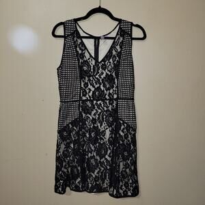 Alya Dress Size Medium Beige With Black Crochet over Rayon‎ Dark Romantic Wimpsy